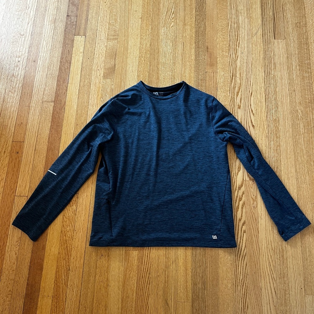 VRST athletic long sleeve size L